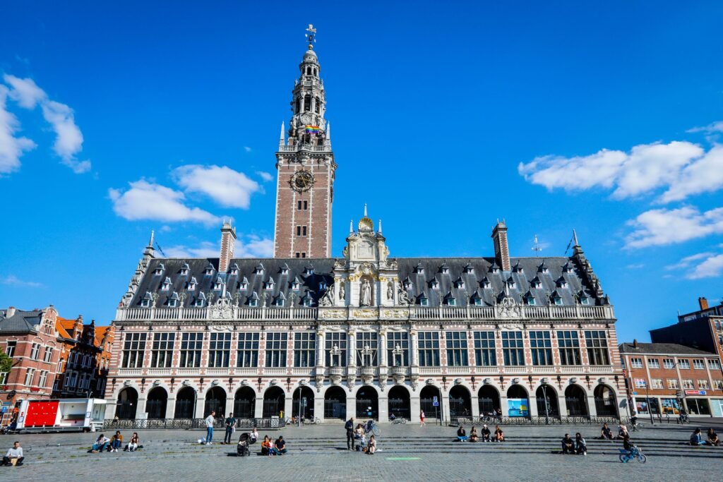 Katholieke Universiteit Leuven (KU Leuven)